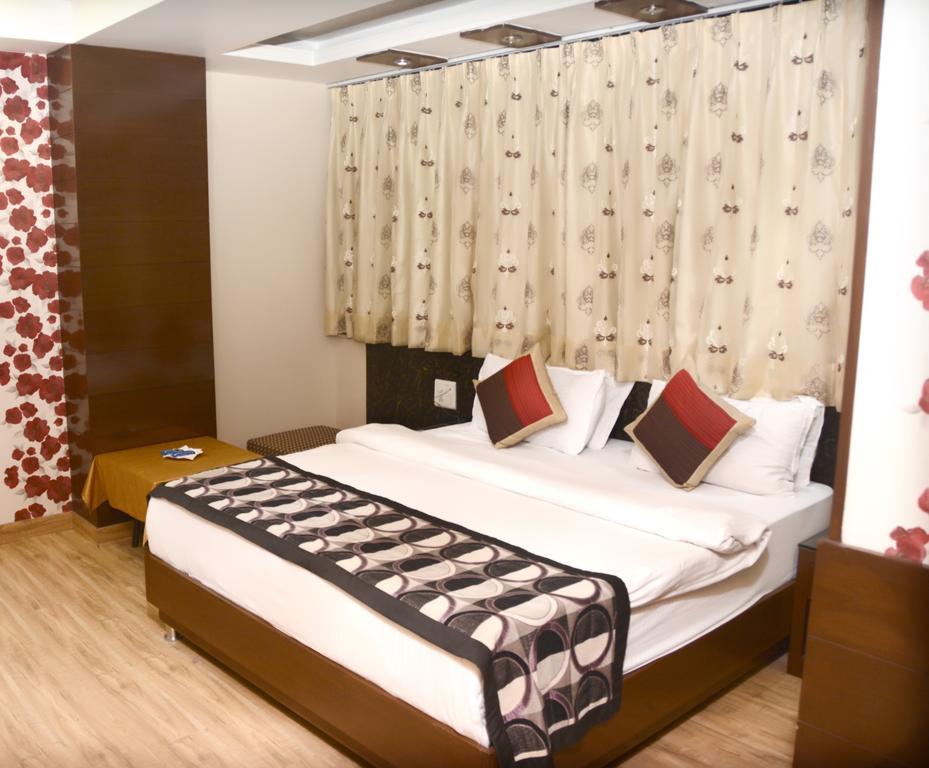 Hotel Palmdale Zirakpur Phòng bức ảnh